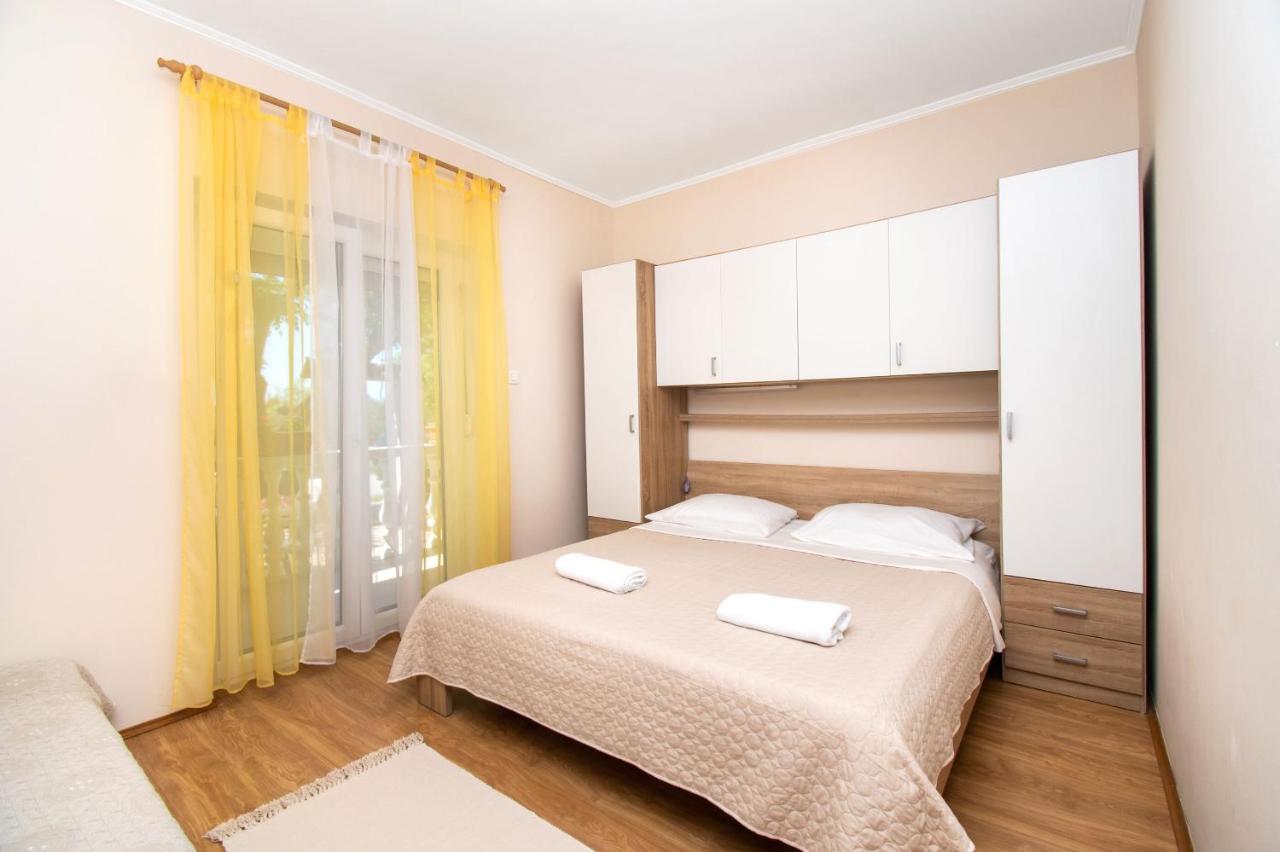 Apartment Ivan ヴーシ エクステリア 写真